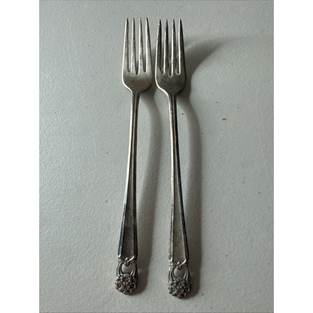 International Silver‎ Eternally Yours  Grille Forks Set Of 2